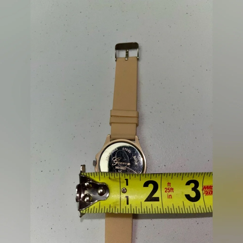 💜 NIBag Geneva Gemmed Ladies Analog Watch